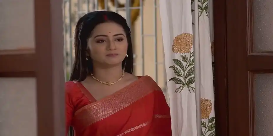 Bhavani Forbids Diti from Entering Her Room | Mala Bodol