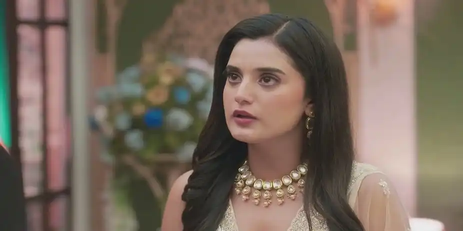Raghav Catches Reet Searching the House | Jaane Anjaane Hum Mile