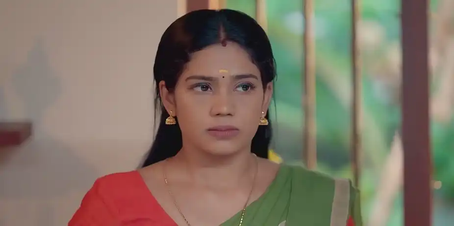 Manoj Mocks Suchitra | Manathe Kottaram