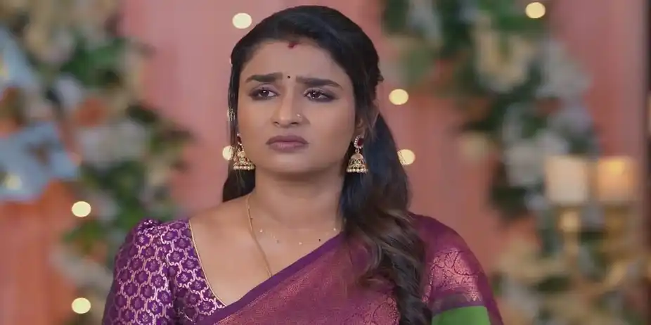 Madhumitha Hits Kiran | Nenjathai Killathe