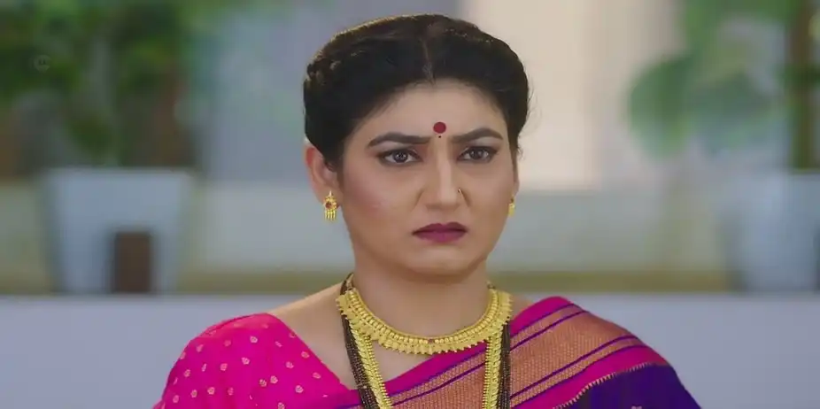 Guruji Tells the Reason for Not Coming Home | Paaru