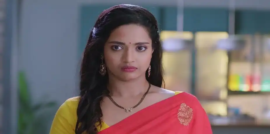 Durga Questions Aaji | Navri Mile Hitlerla
