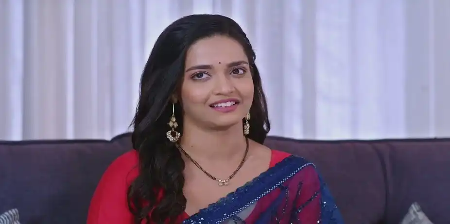 Leela Tries to Write a Letter to AJ | Navri Mile Hitlerla