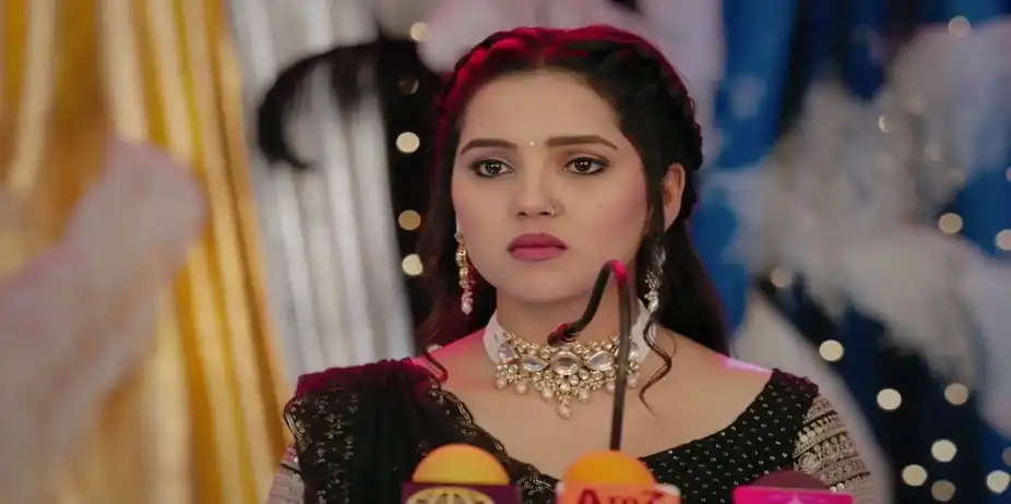 Vasudha S1 E64 - Vasudha and Amruta Flee with the Bomb-Laden Speaker