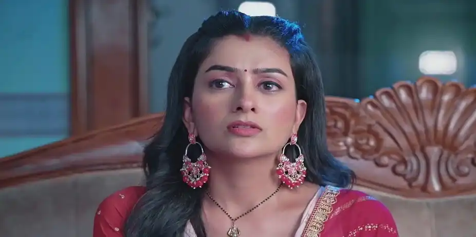 Maa Divyana Tries to Sedate Her Family | Shivika