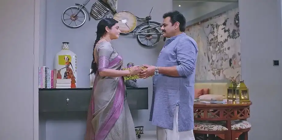 Goutham's Heartwarming Words Move Bhoomika | Amruthadhaare