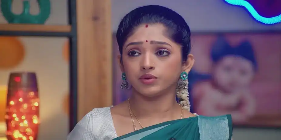 Rani Laments to the Fish | Ninaithale Innikkum