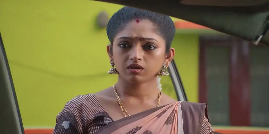 Dheivanayagam Narrates an Incident - Ninaithale Innikkum