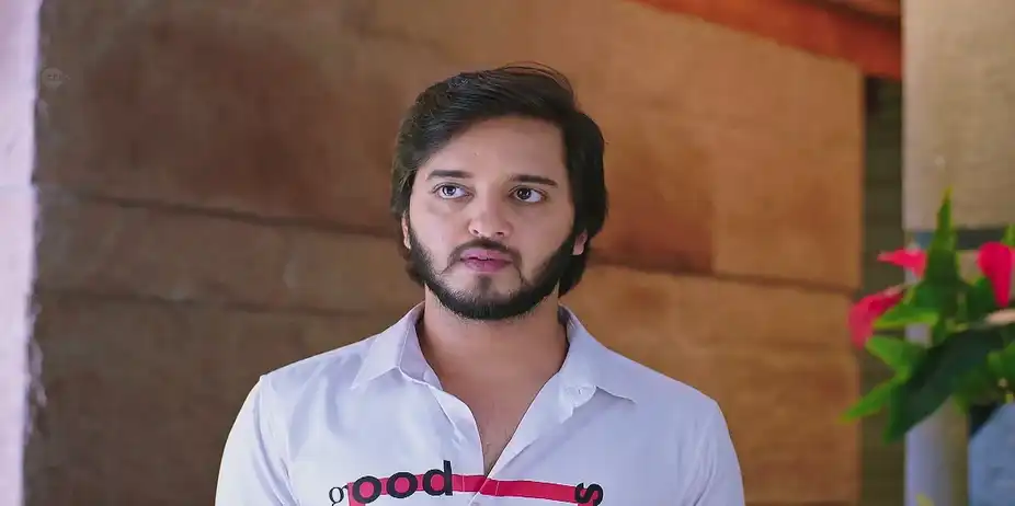 Tulasi Asks Abhi about His Worries - Shrirasthu Shubhamasthu