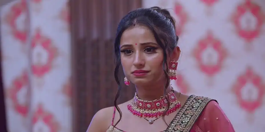 Rishi Wants to Go Away from the Family - Bhagya Lakshmi