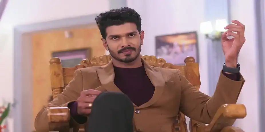 Mani Helps Her Father - Tu Khara Mun Chaai