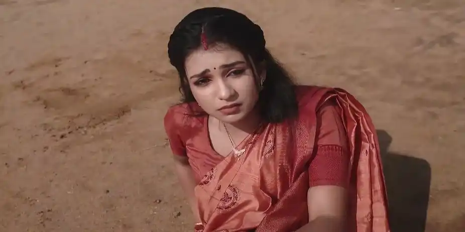 Isha's Goons Chase Madhu - Madhura Sansara