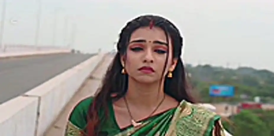 Manas Worries about Madhu - Madhura Sansara