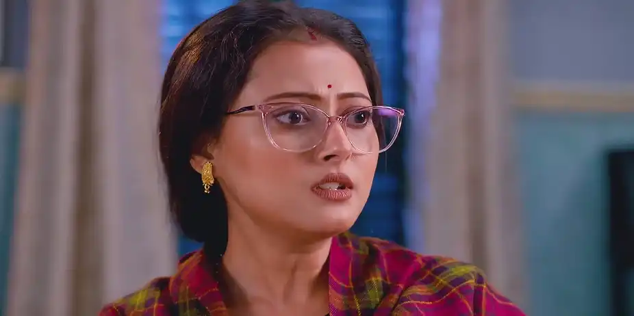 Mohini Arrives at the Dutta House - Neem Phooler Madhu