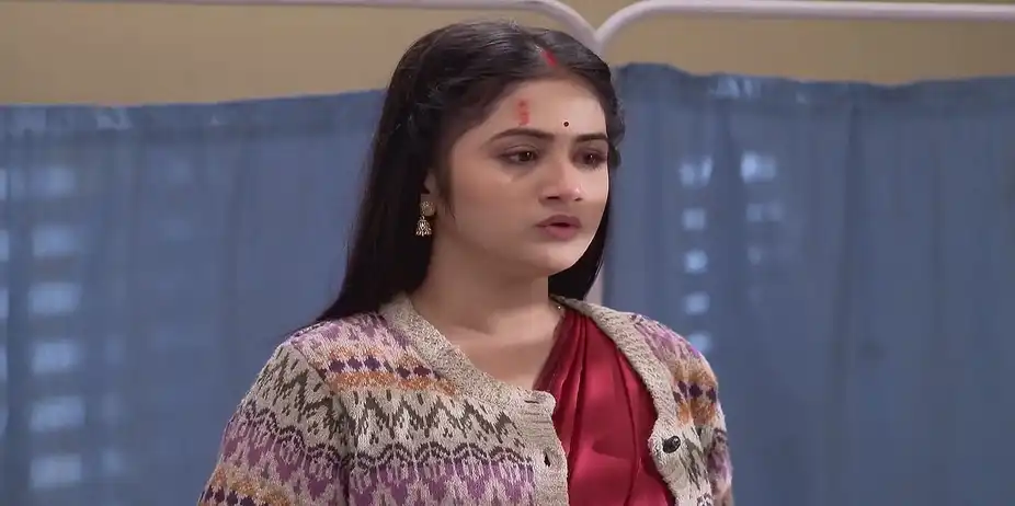 Diti Embraces an Unwell Kabya - Mala Bodol