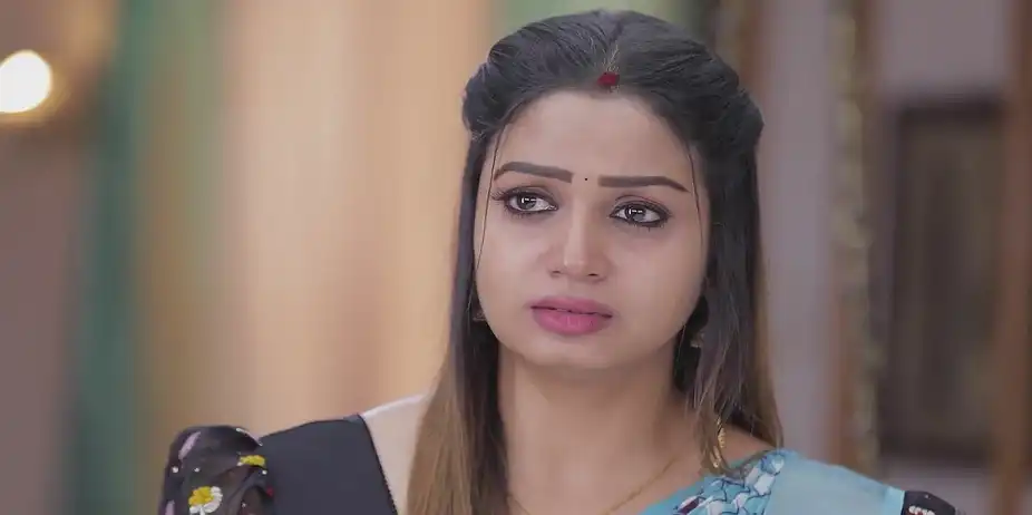 Azghar's Gift Leaves Aandal Speechless - Idhayam