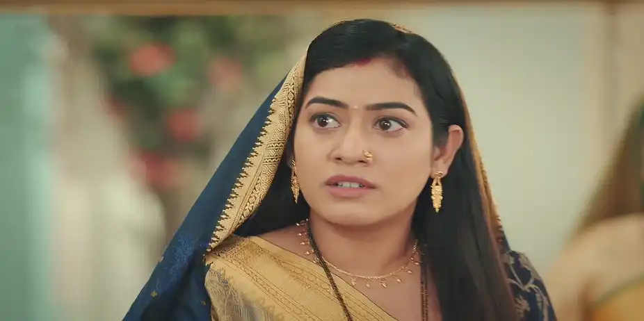 Jagriti Jumps into the Fire to Save Sapna - Jagriti