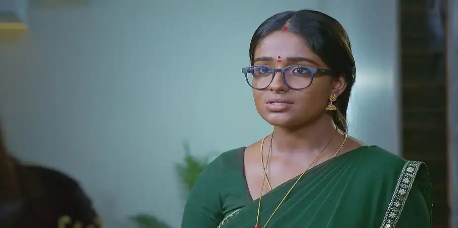 Deepa Challenges Soundharya - Brahmagantu