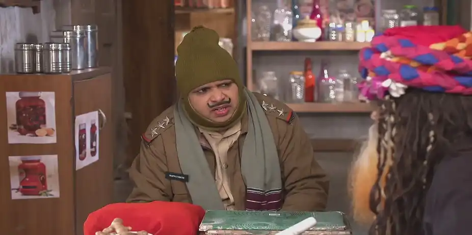 Huddangi Baba Gives Happu a Concoction - Happu Ki Ultan Paltan