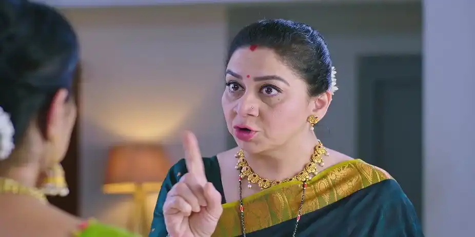 Tulasi's Anger Scares Sharvari - Shrirasthu Shubhamasthu