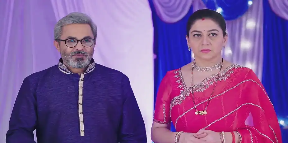 Tulasi Tries to Tell Dathatreya about Her Pregnancy - Shrirasthu Shubhamasthu