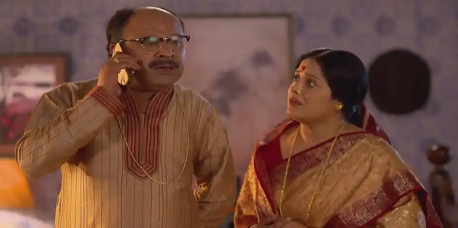 Parul Hands Over Samiran to the Police - Parineeta