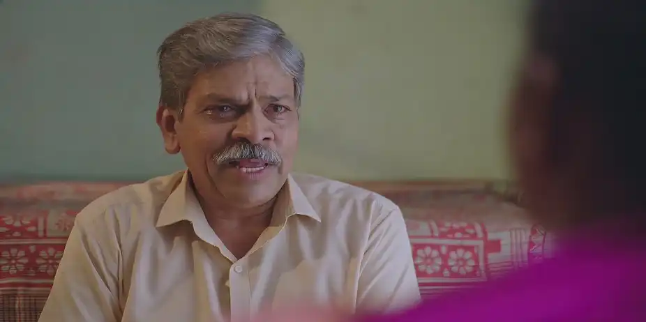 Savitri Tells Maruti about His Mistake - Paaru