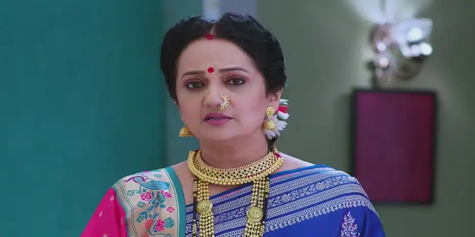 Bhuvaneshwari Provokes Adhipati against Akshara - Tula Shikvin Changlach Dhada