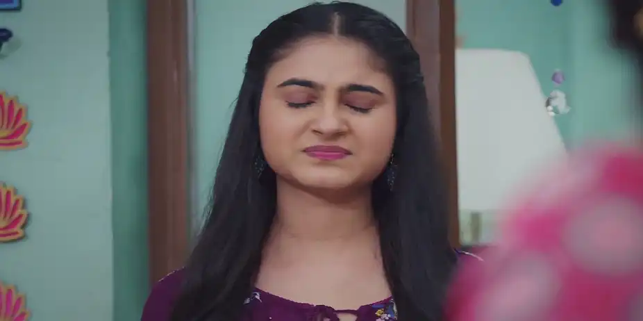 Avani Slaps Anika - Bas Itna Sa Khwaab