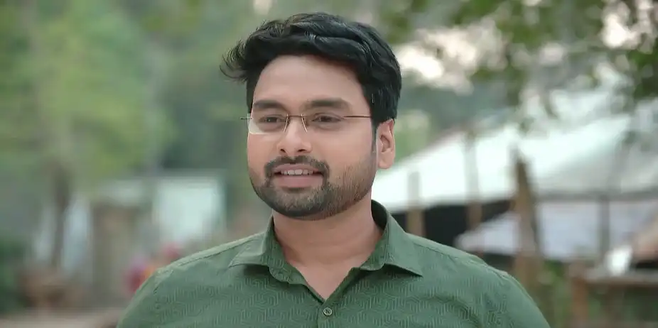 Vanshika Meets a Jail Warden - Suna Jhia