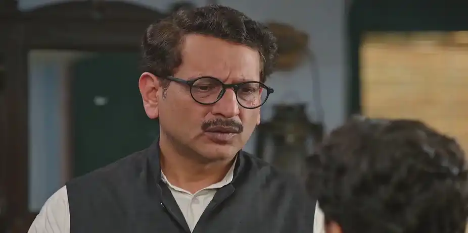 Krishna Bihari Becomes Emotional in front of Atal - Atal