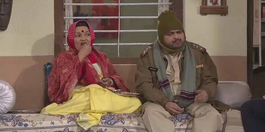 Rajesh Gets Angry with Happu's Lateness - Happu Ki Ultan Paltan