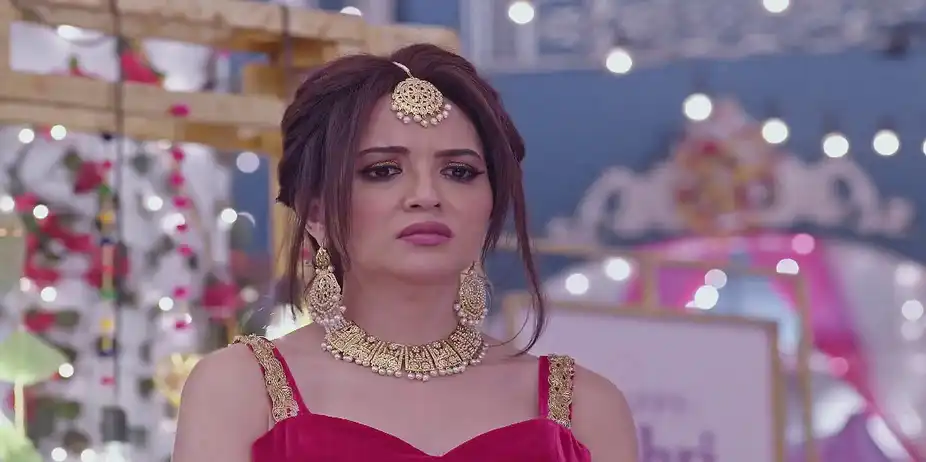Lakshmi Asks Aayush to Profess His Love - Bhagya Lakshmi