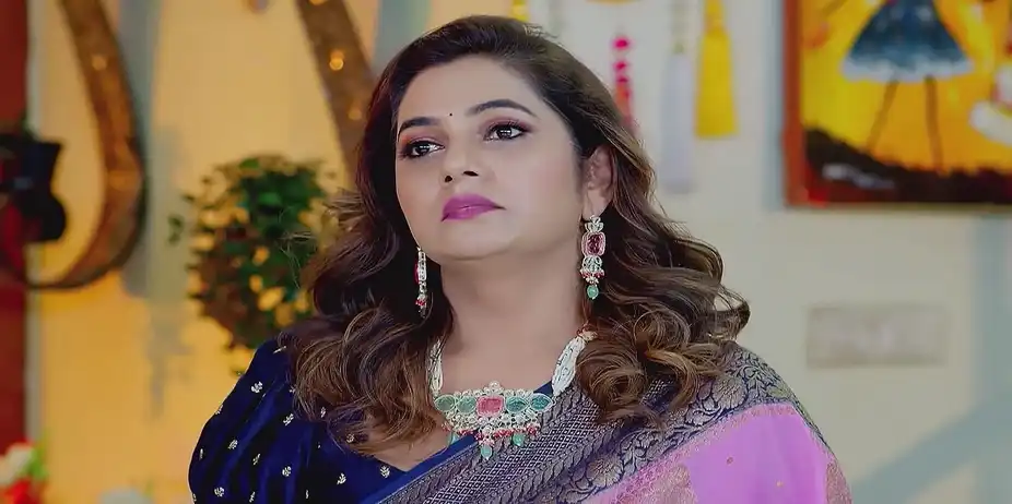 Tilottama Is Surprised to See a Healed Vishal - Trinayani