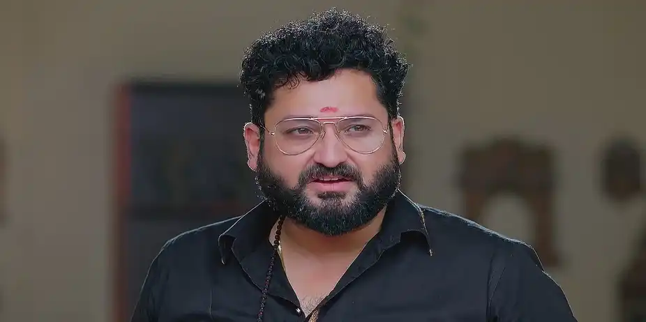 Rajalakshmi Agrees to Rajaram's Decision - Sandhyaraaga