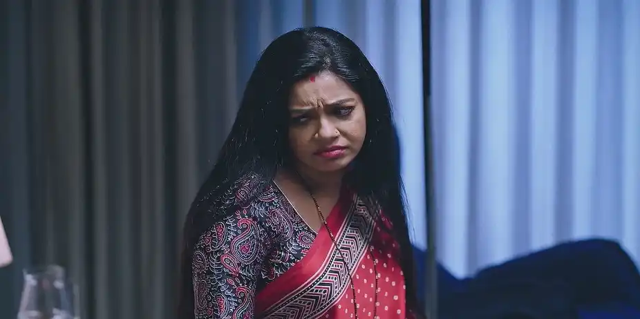 Bhoomika Misses Sleeping next to Goutham - Amruthadhaare