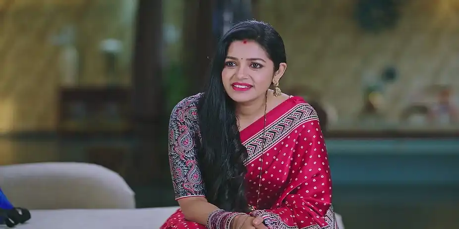 Bhoomika Praises Goutham's Actions - Amruthadhaare