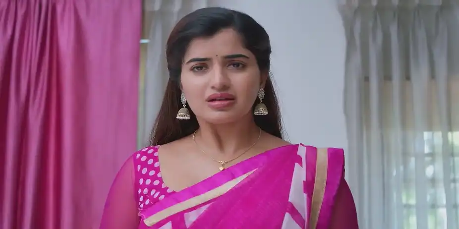 Indhumathi's Spirit Tries to Console Subramani - Ninaithen Vandhai