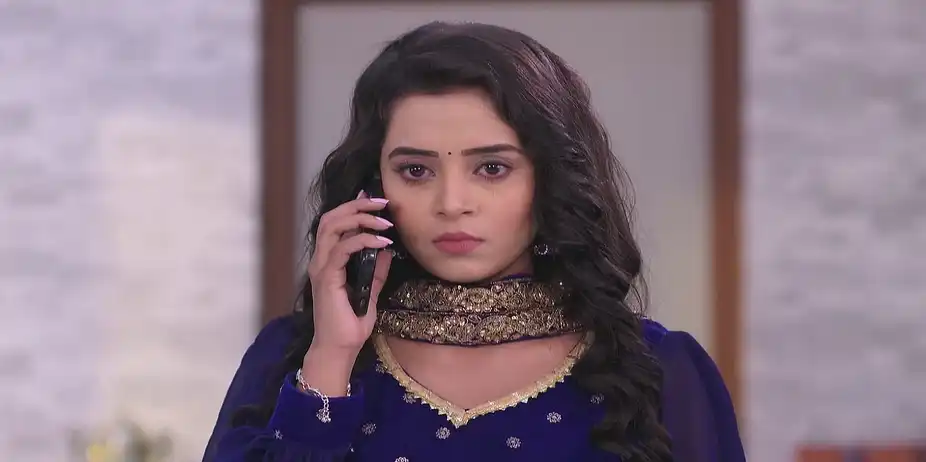 Mani Obeys Abhi's Orders - Tu Khara Mun Chaai