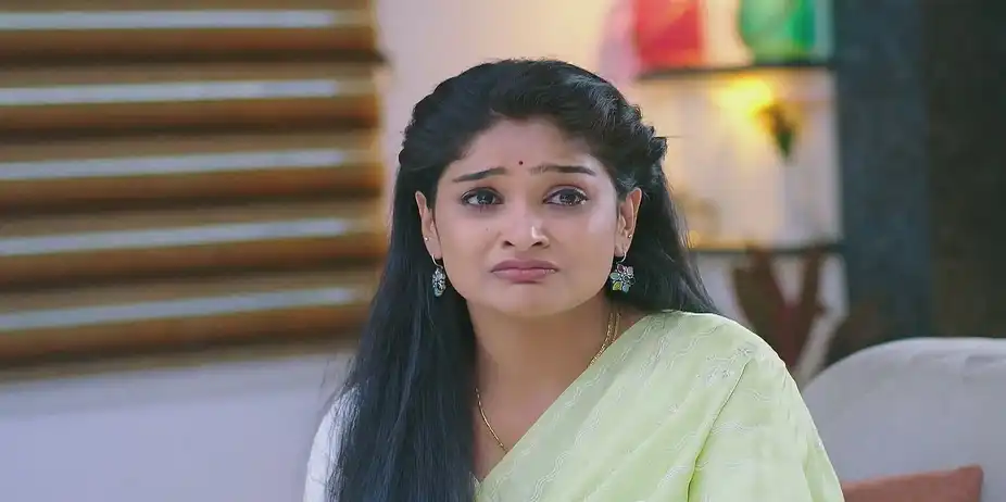 Poorni Tries to Comfort a Heartbroken Siri - Shrirasthu Shubhamasthu