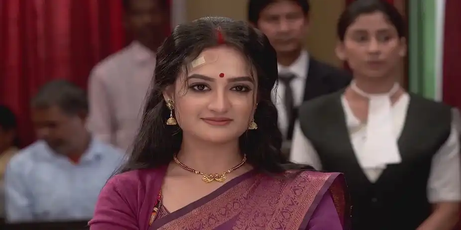 Sanjana Panics under Dhrubo's Questioning - Mittir Bari