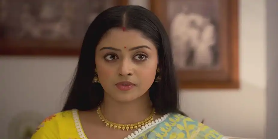 Parul Plans to Kidnap Two Boys from the College - Parineeta