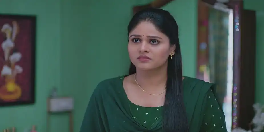 Santosh Convinces Bhavana Regarding the Property - Lakshmi Niwas