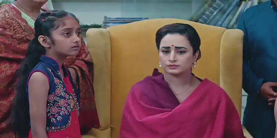 Ridhi Lies to Save Maira - Nava Mod