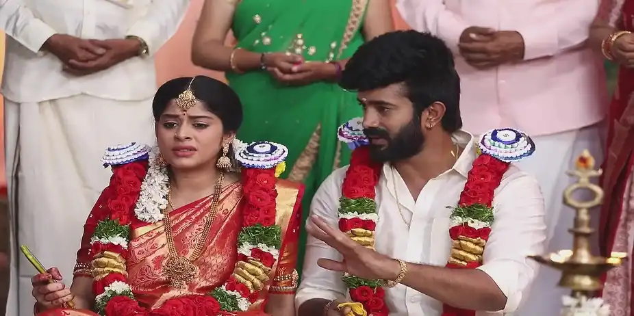 Gayatri Stalls Her Wedding - Maari