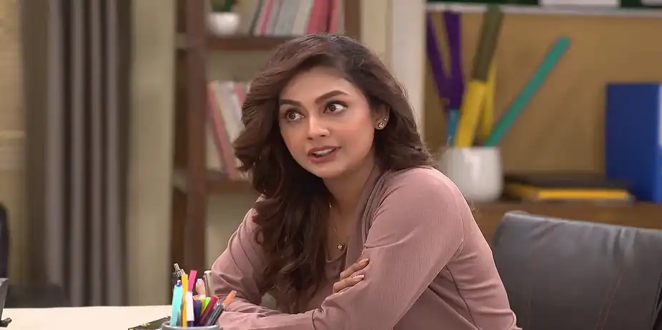 Bipasha Reads Raj's Mind - Amar Sangi
