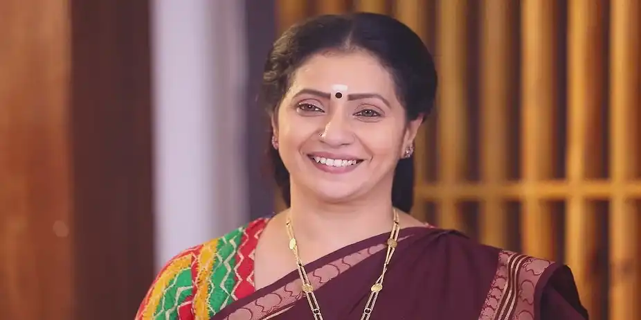 Parvathy Finds Devi - Maari