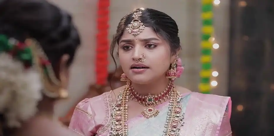 Renuka Blames Valli - Valliyin Velan