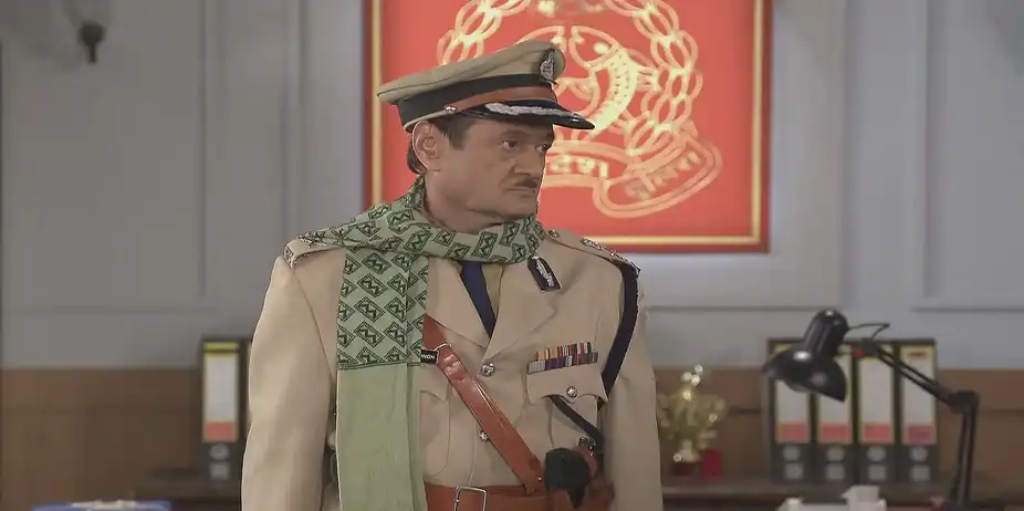 Happu Fights with Reshampal for Promotion - Happu Ki Ultan Paltan