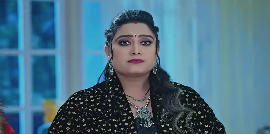 Sashibala Excludes Tina from Reehan’s Wedding - Mannat